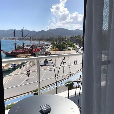 公寓 Spacious With Sea View In
